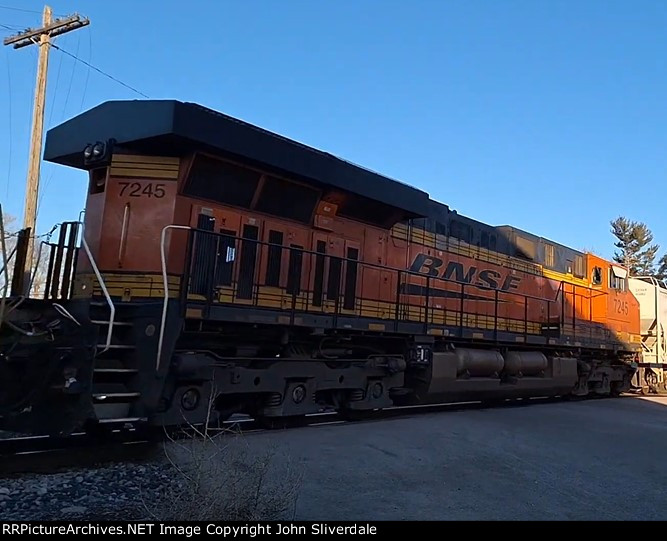 BNSF 7245